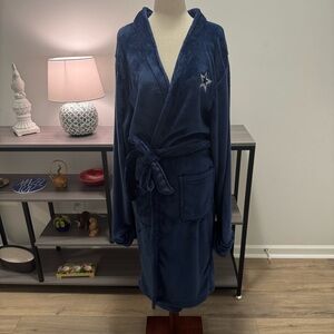 Dallas Cowboys Official Plush Robe – Navy – L/XL